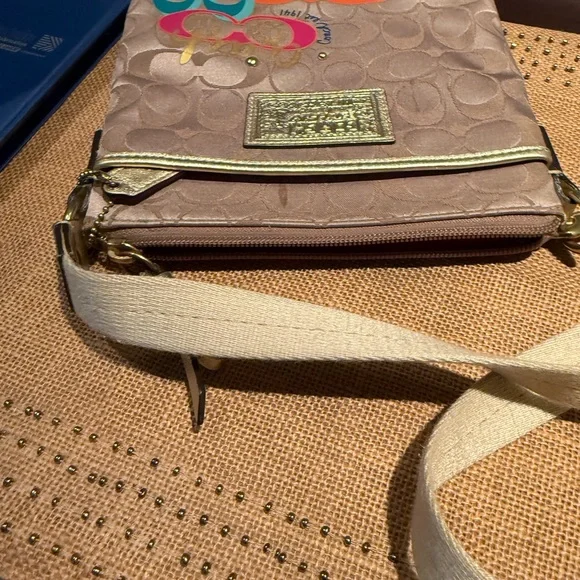 Coach Poppy Crossbody Bag With Sigbature C and Colorful Accents - Picture 10 of 10